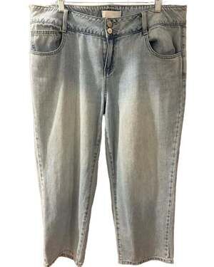 Universal Thread High-Rise Straight Leg Jeans, Light Wash, Size XL